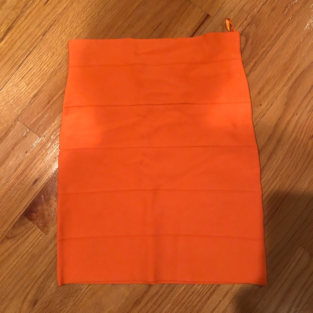 BCBG bandage skirt